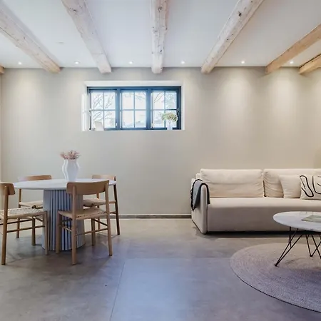 Elegant Private In The Heart Of Am