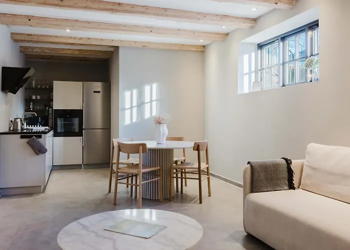 Elegant Private In The Heart Of Am شقة *